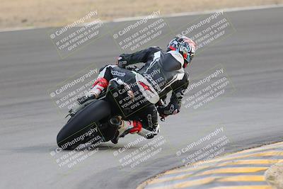 media/Dec-17-2022-SoCal Trackdays (Sat) [[224abd9271]]/Turn 10 Backside (120pm)/